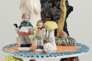 Helmille yksityiskohta